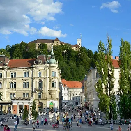 Filip'S Palace Luxurious Apartment Ljubljana Exterior photo